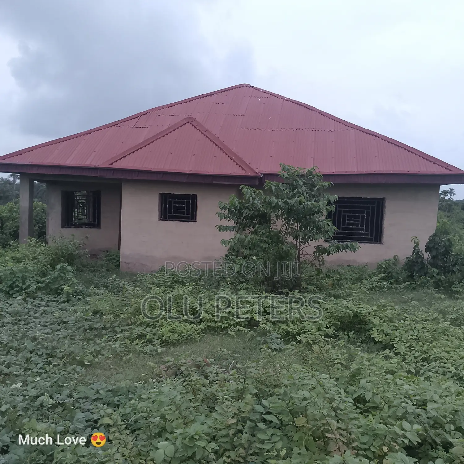 3 Bedroom Flat in Moniya