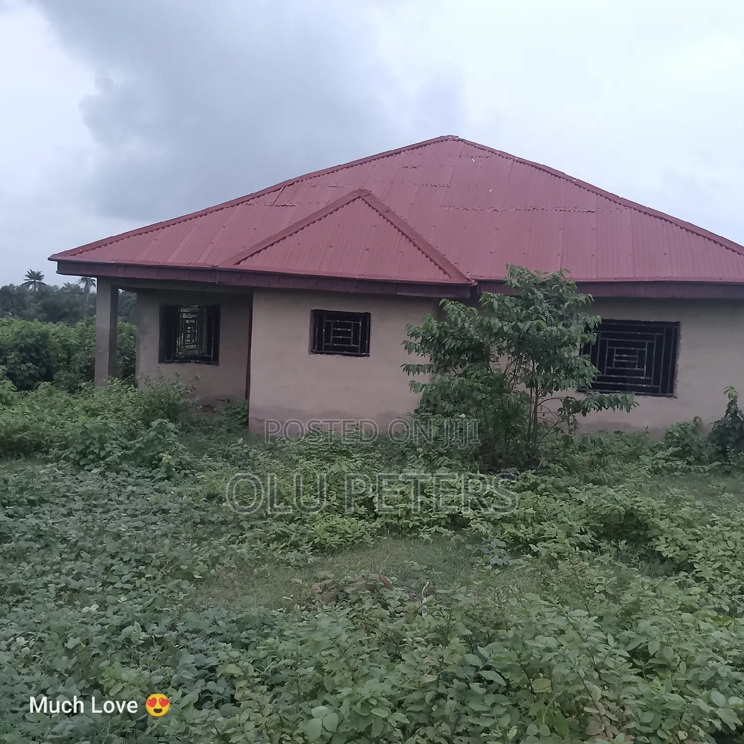 3 Bedroom Flat in Moniya