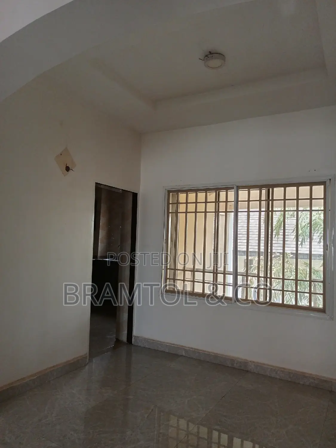 3bdrm Block of Flats in Kaura for rent in Kaura