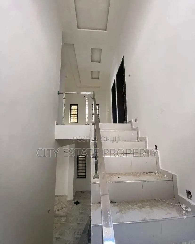 Furnished 4bdrm Duplex in City Estate, Port-Harcourt for sale in Port-Harcourt