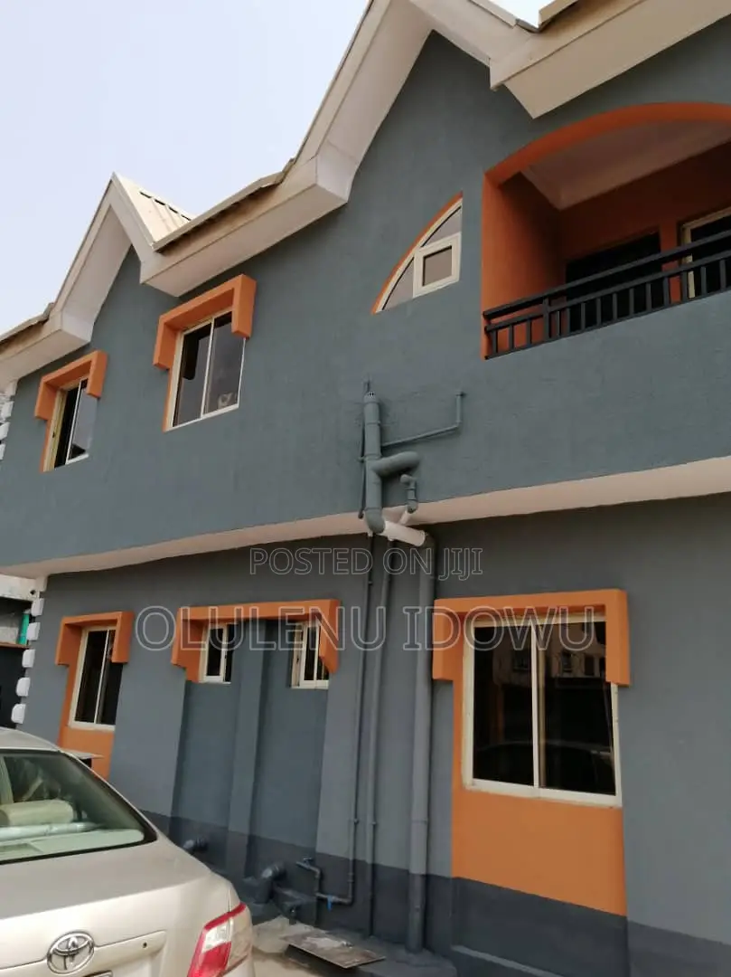 Furnished 2bdrm Block of Flats in Alimosho for sale in Alimosho