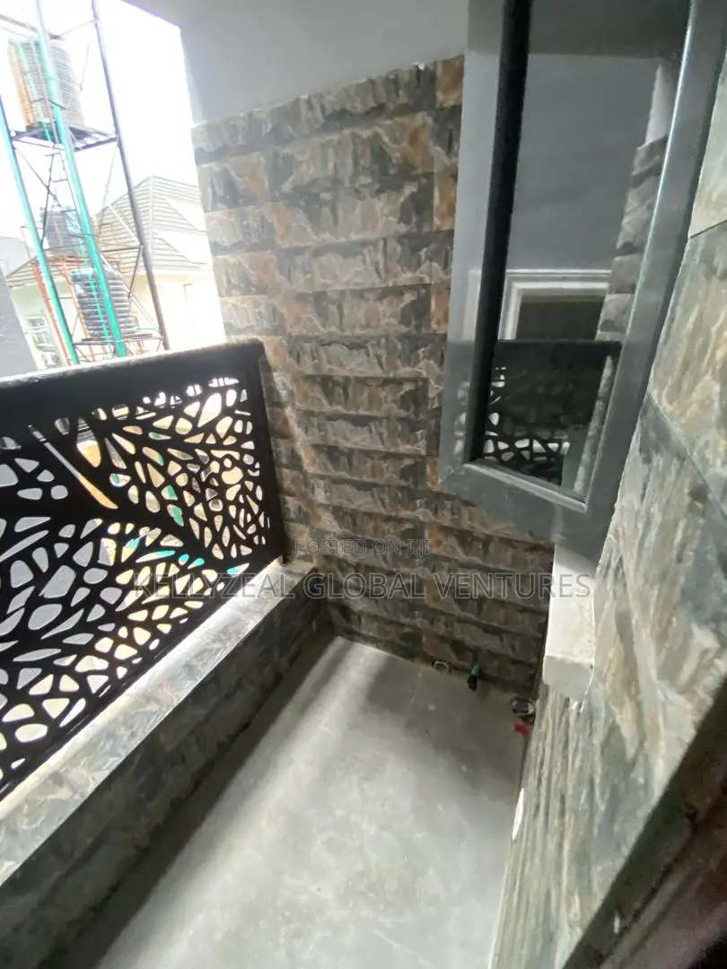 Mini Flat in Gloryland Estate, Ago Palace for rent in Ago Palace