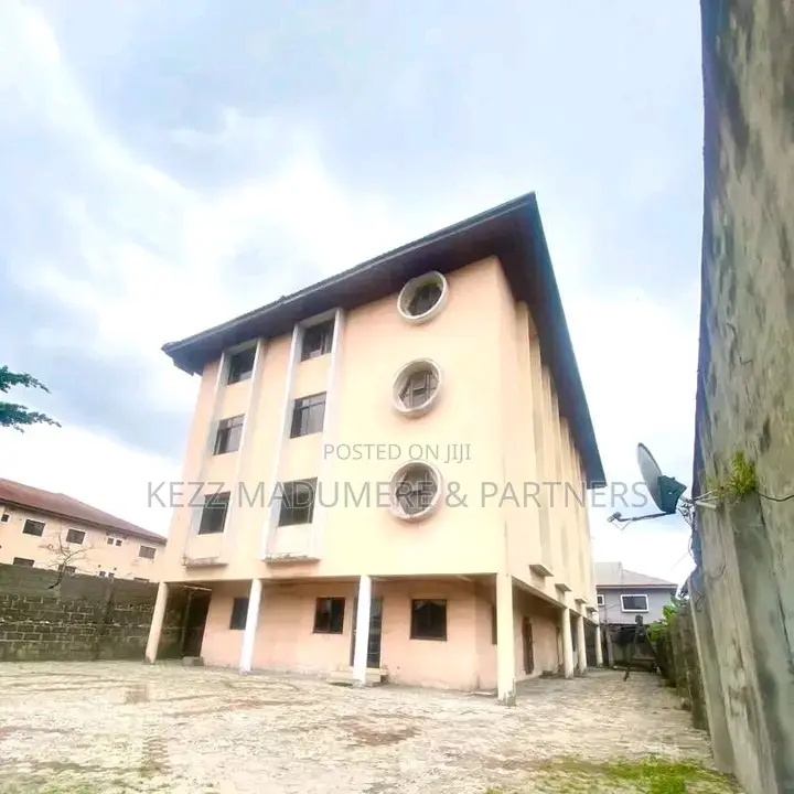 12bdrm Block of Flats in New Gra Phase 3 for sale in Port-Harcourt