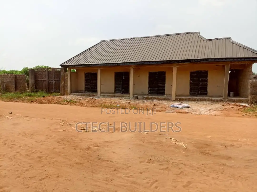 100x200 With Lock Up Shops in Benin City
