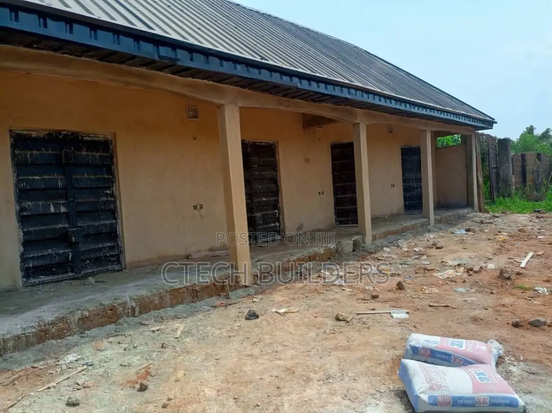 100x200 With Lock Up Shops in Benin City
