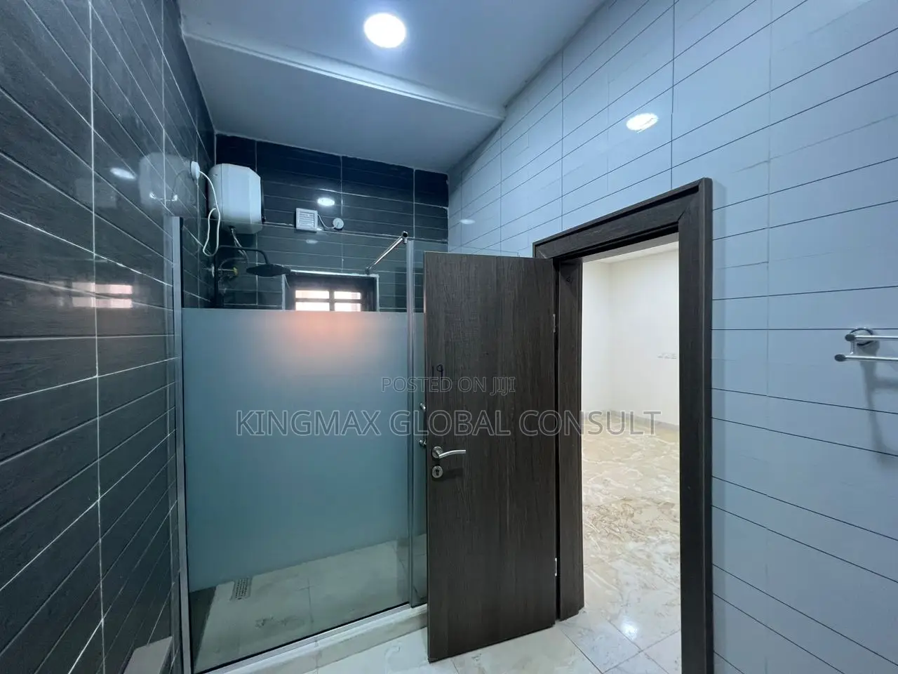 5bdrm Townhouse/Terrace in Gaduwa for sale in Gaduwa