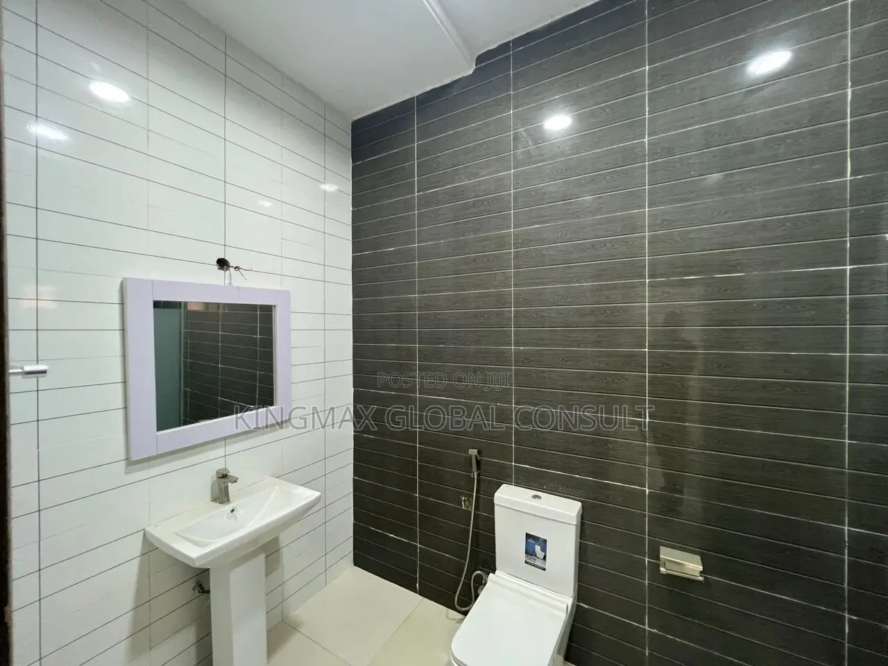 5bdrm Townhouse/Terrace in Gaduwa for sale in Gaduwa