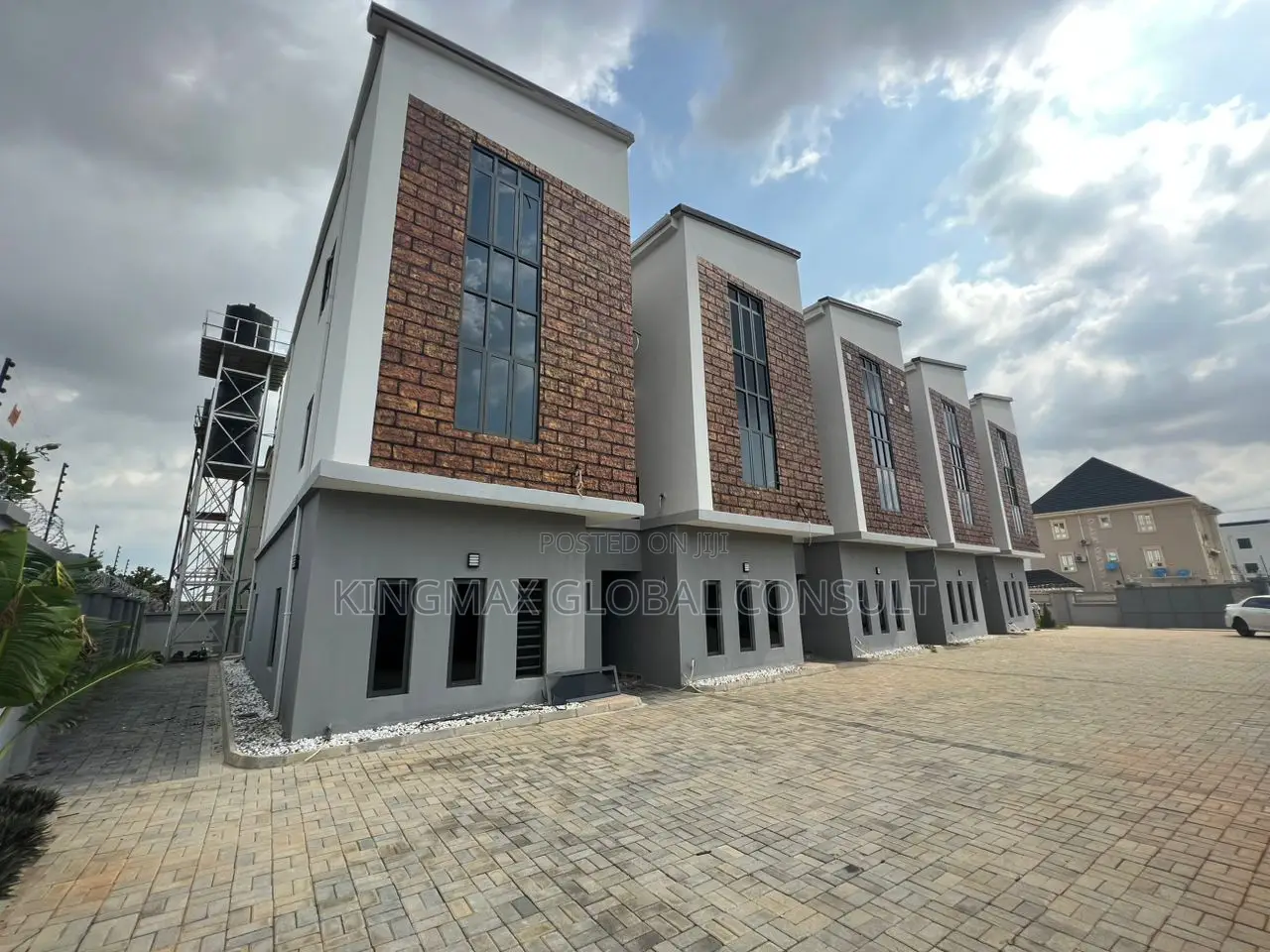 5bdrm Townhouse/Terrace in Gaduwa for sale in Gaduwa
