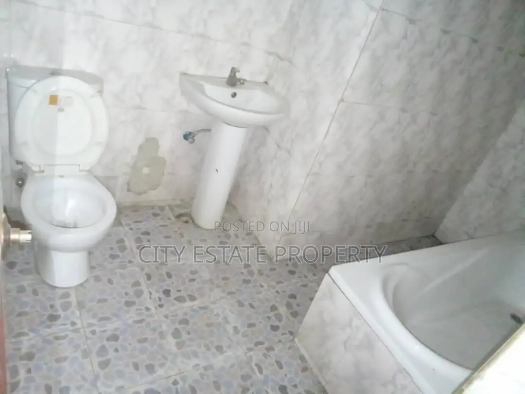 Furnished 10bdrm Block of Flats in Omachi Estate, Port-Harcourt in Port-Harcourt