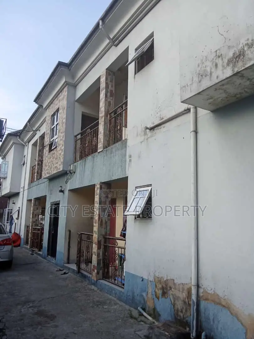 Furnished 10bdrm Block of Flats in Omachi Estate, Port-Harcourt in Port-Harcourt