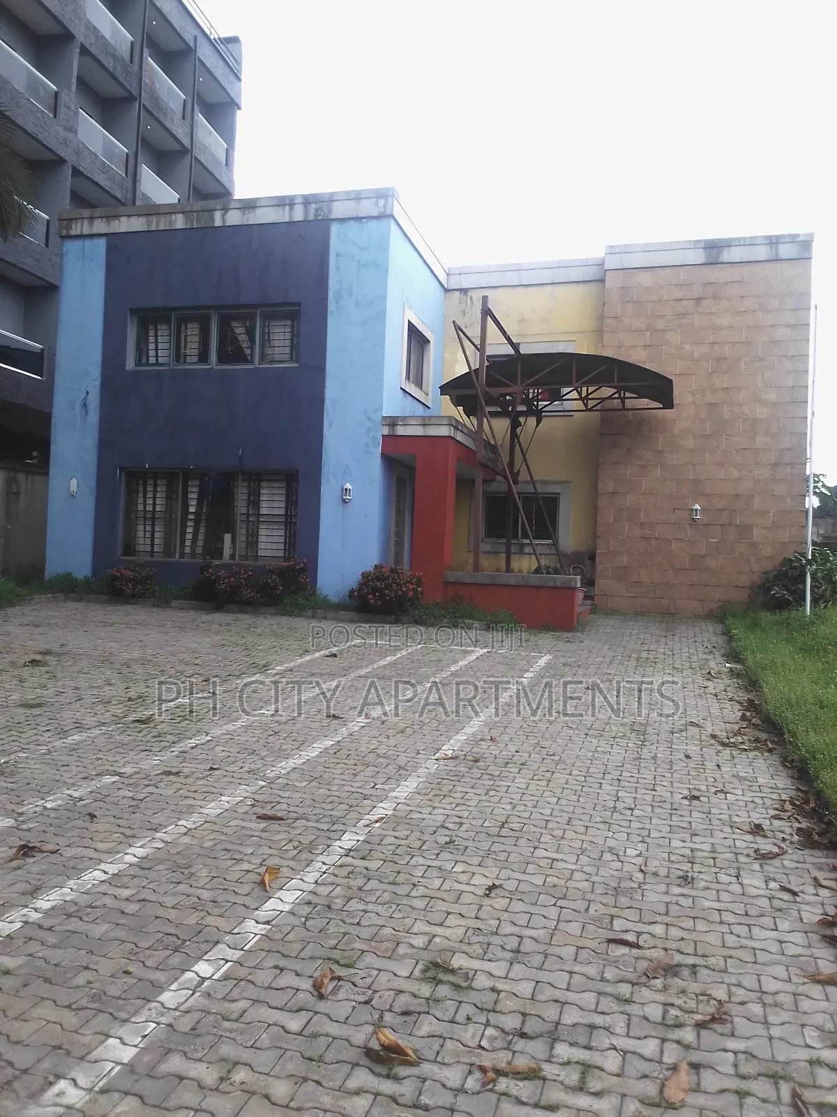 Office Duplex in GRA Phase 2 / Port-Harcourt