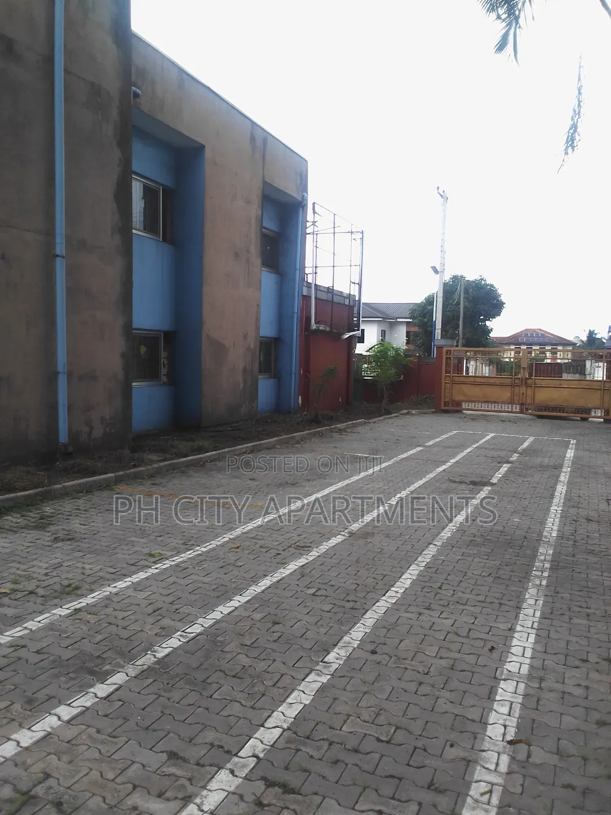 Office Duplex in GRA Phase 2 / Port-Harcourt