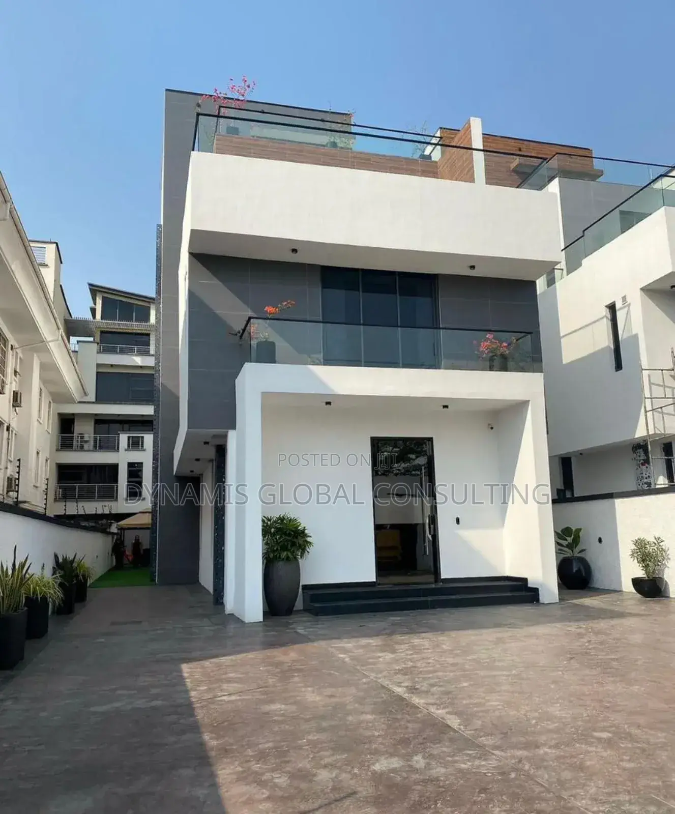 Furnished 5bdrm Duplex in Banana Island for sale in Banana Island