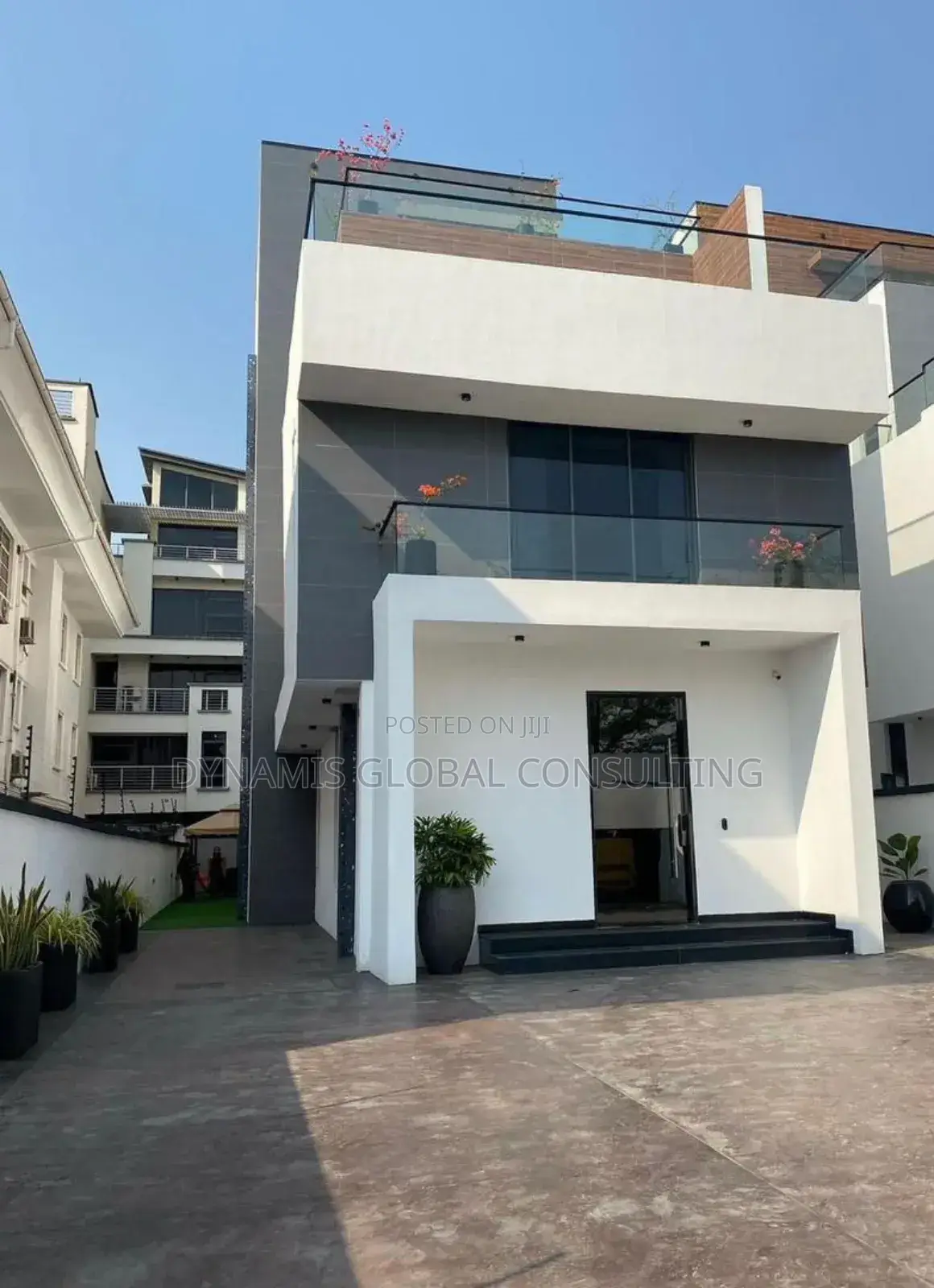 Furnished 5bdrm Duplex in Banana Island for sale in Banana Island