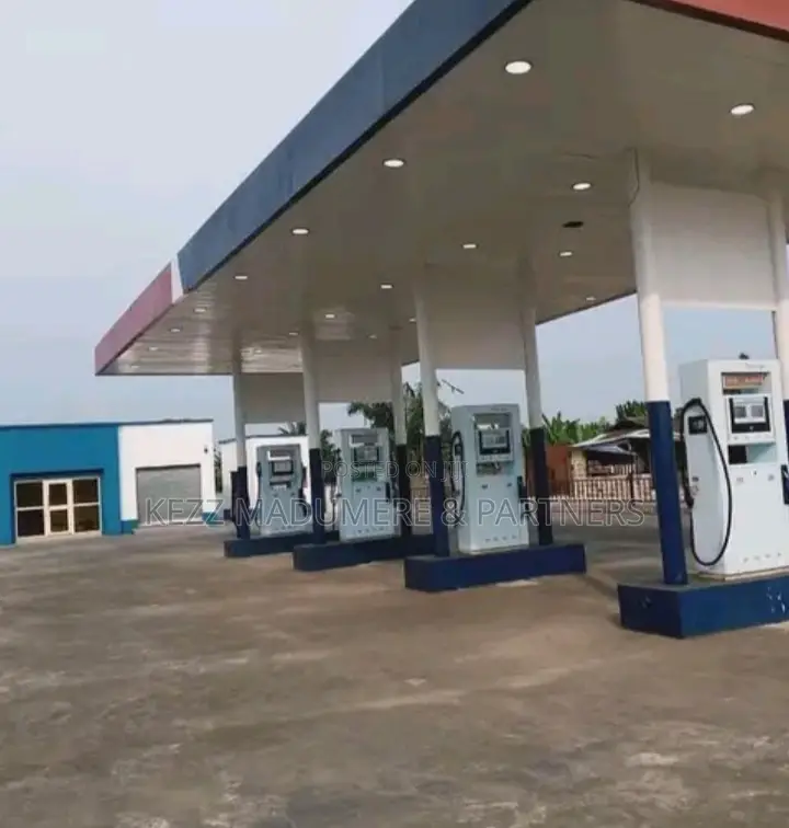 For Sale : Filling Station With 6 Pumps in Port-Harcourt