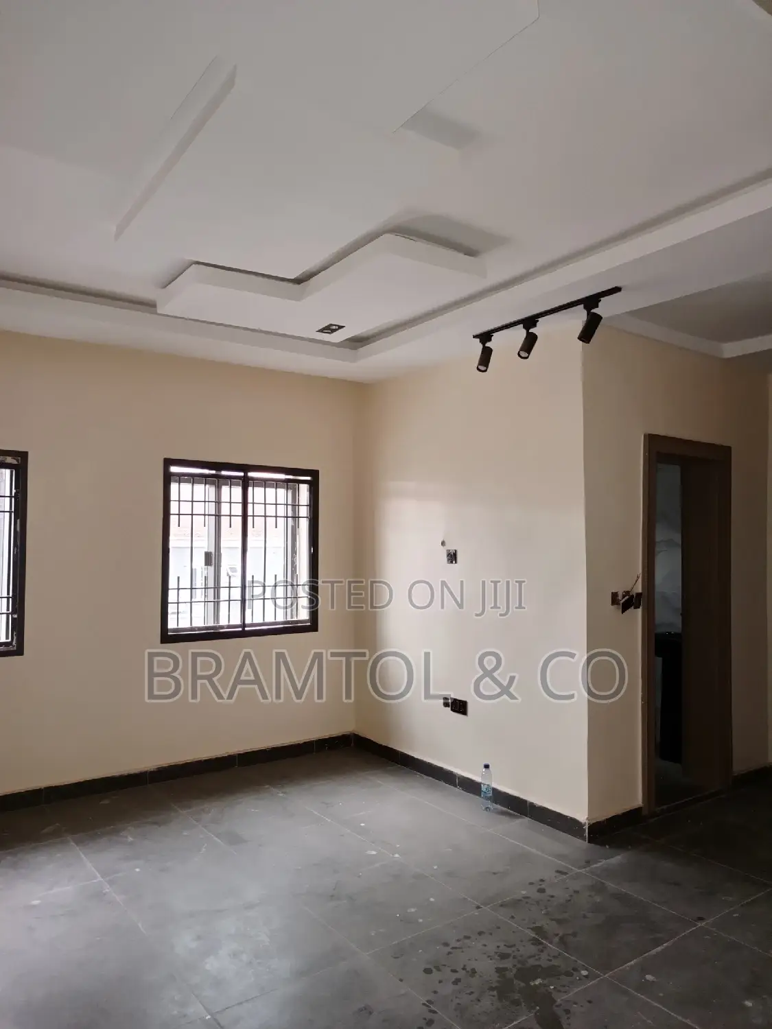 3bdrm Townhouse / Terrace in Naf Valley, Asokoro for rent in Asokoro