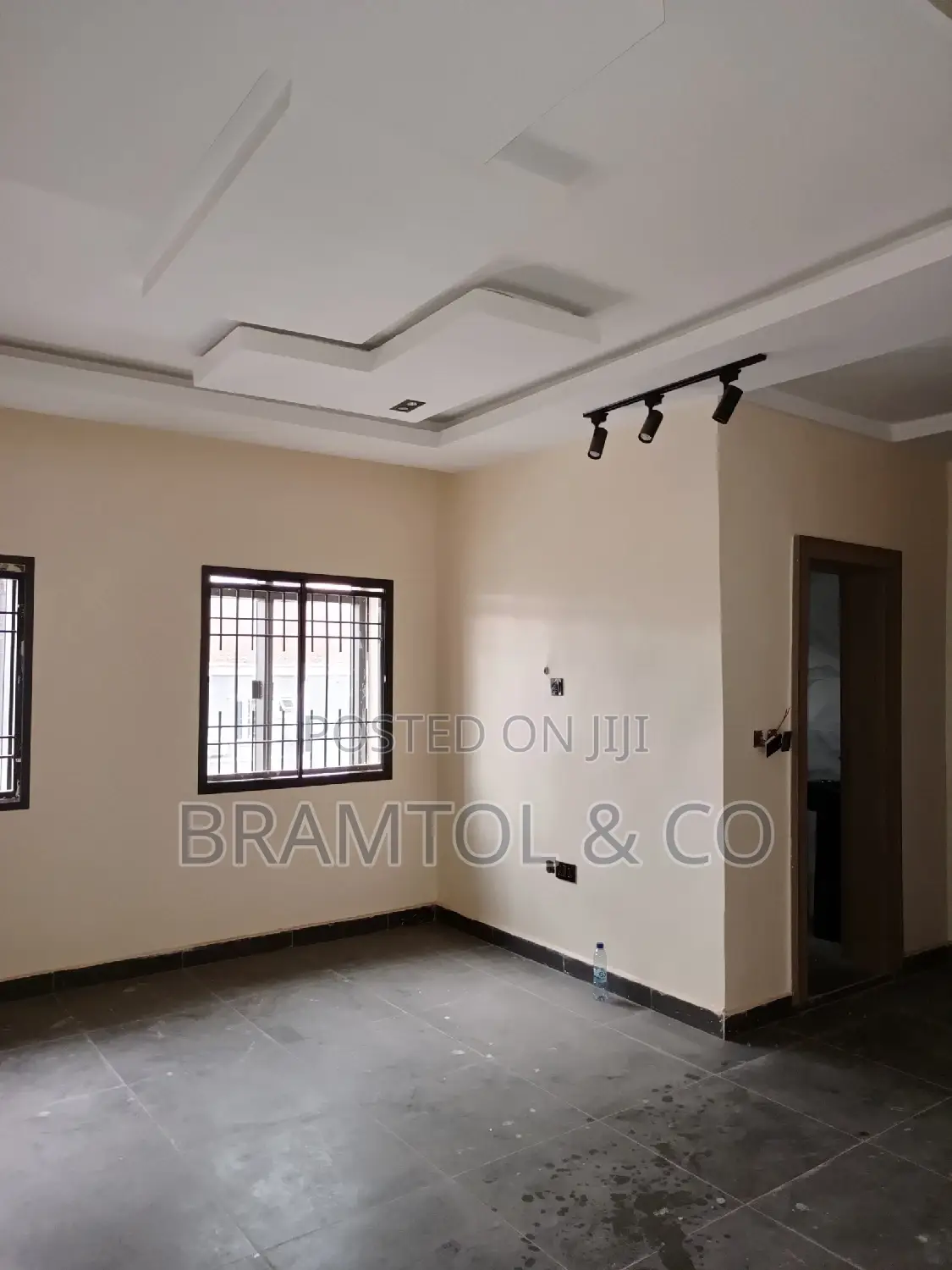 3bdrm Townhouse / Terrace in Naf Valley, Asokoro for rent in Asokoro