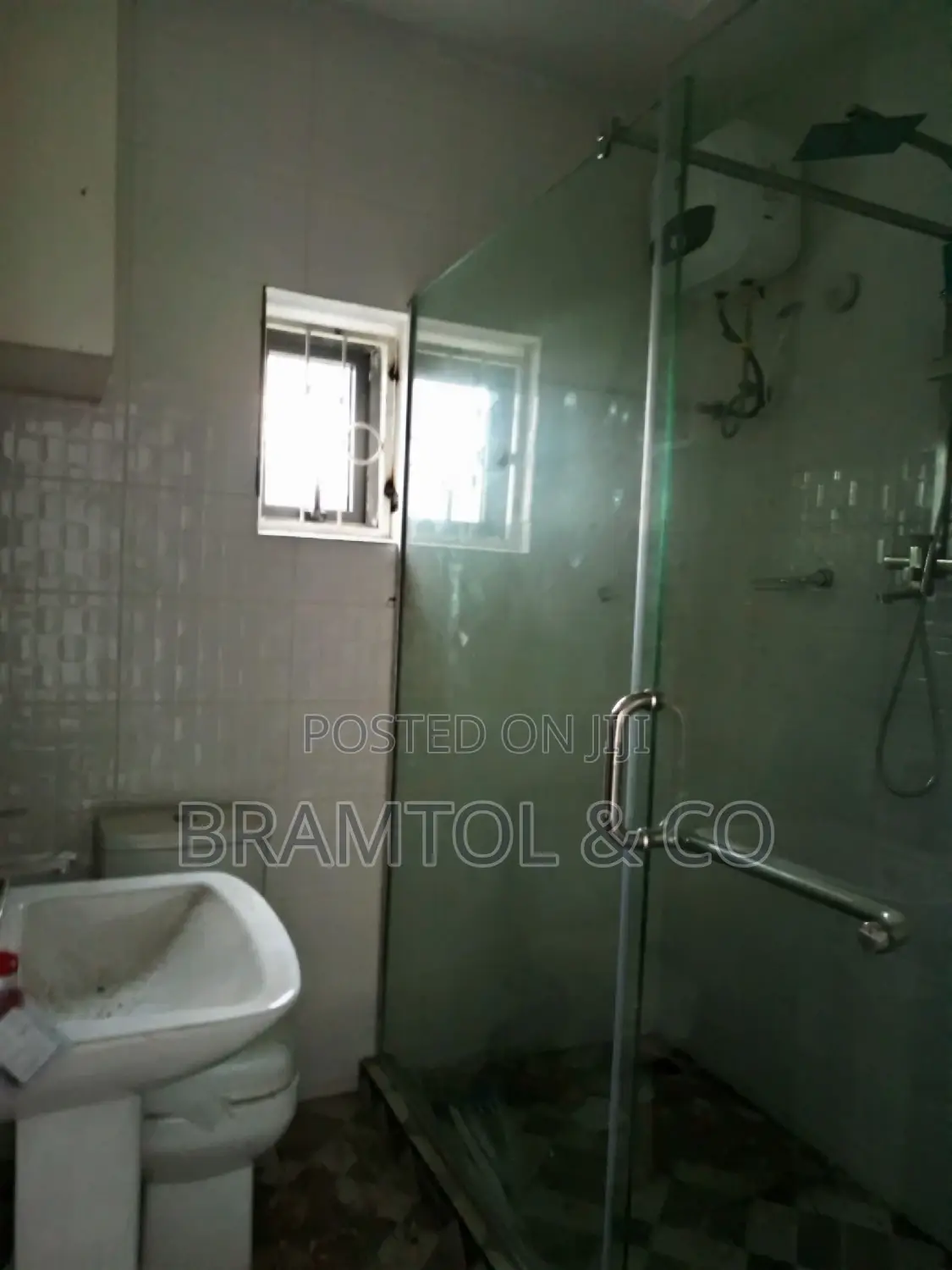 3bdrm Townhouse / Terrace in Naf Valley, Asokoro for rent in Asokoro