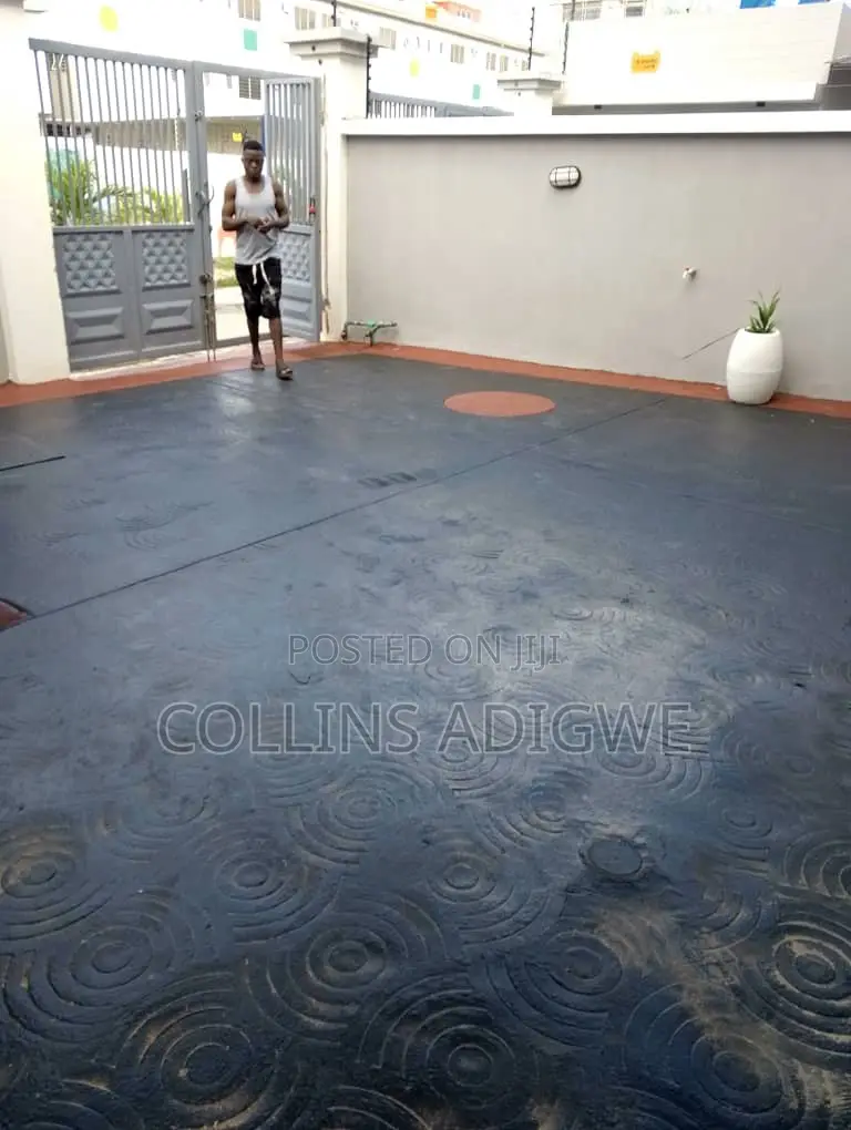 4bdrm Duplex in Orchid Estate for sale in Chevron
