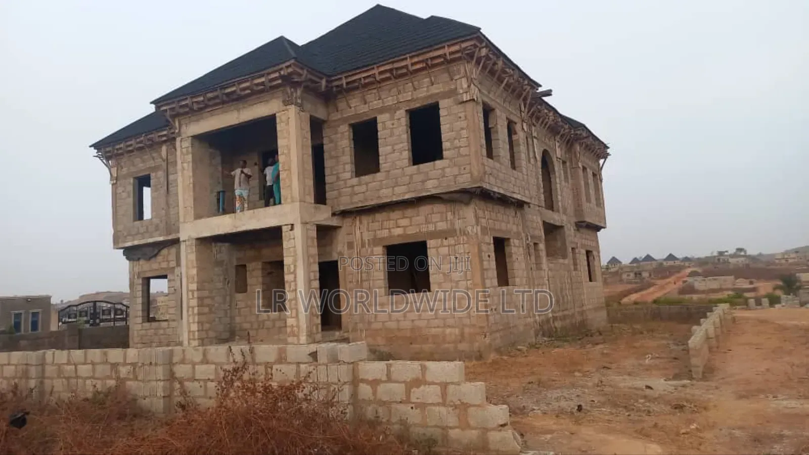 5bdrm Duplex in Lugbe District for sale in Lugbe District