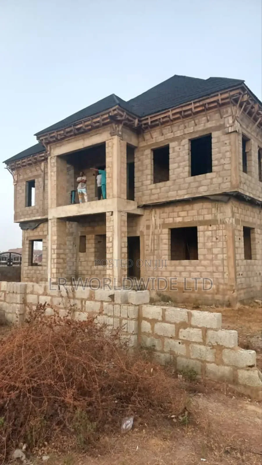 5bdrm Duplex in Lugbe District for sale in Lugbe District