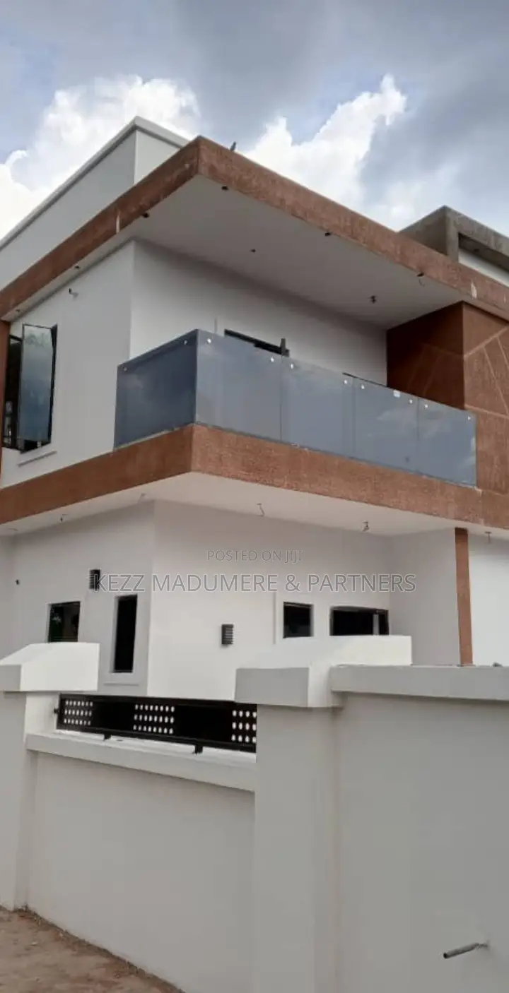 4bdrm Duplex in Wtc Estate , Enugu , for sale in Enugu