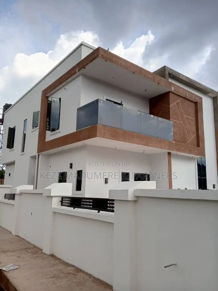 4bdrm Duplex in Wtc Estate , Enugu , for sale in Enugu