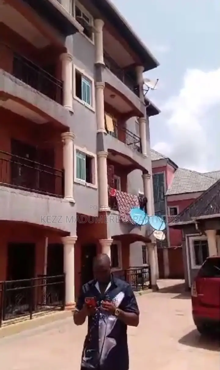 2bdrm Block of Flats in World Bank , Owerri for sale in Owerri