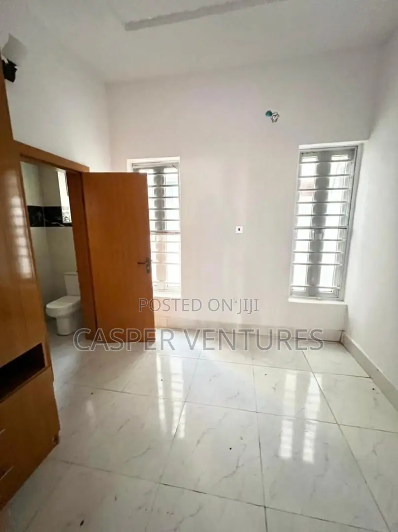 1bdrm Shared Apartment in Ikota Gra for rent in Ikota