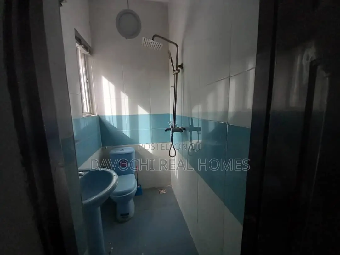 3bdrm Duplex in Ikota Vill Estate, Lekki for sale in Lekki