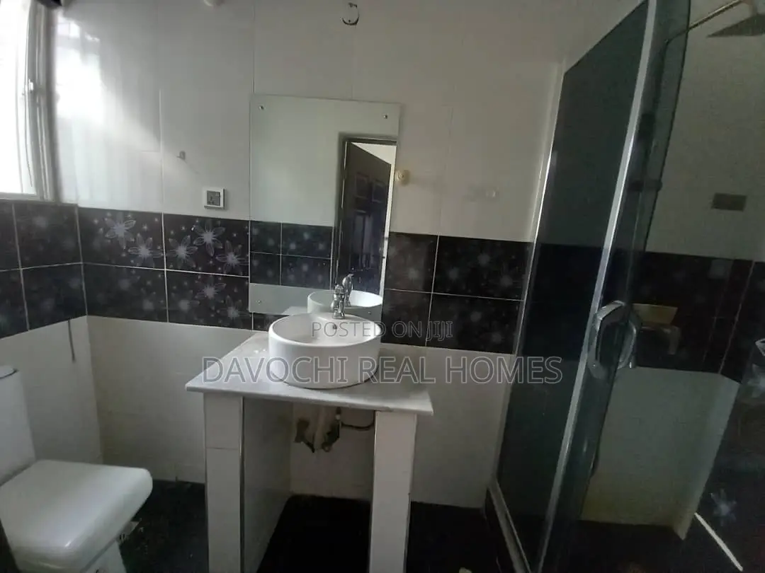 3bdrm Duplex in Ikota Vill Estate, Lekki for sale in Lekki