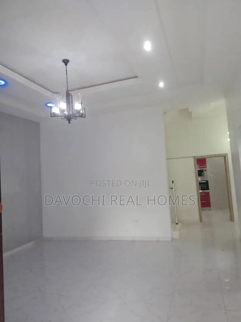 4bdrm Duplex in Orchid Road, Lekki for sale in Lekki