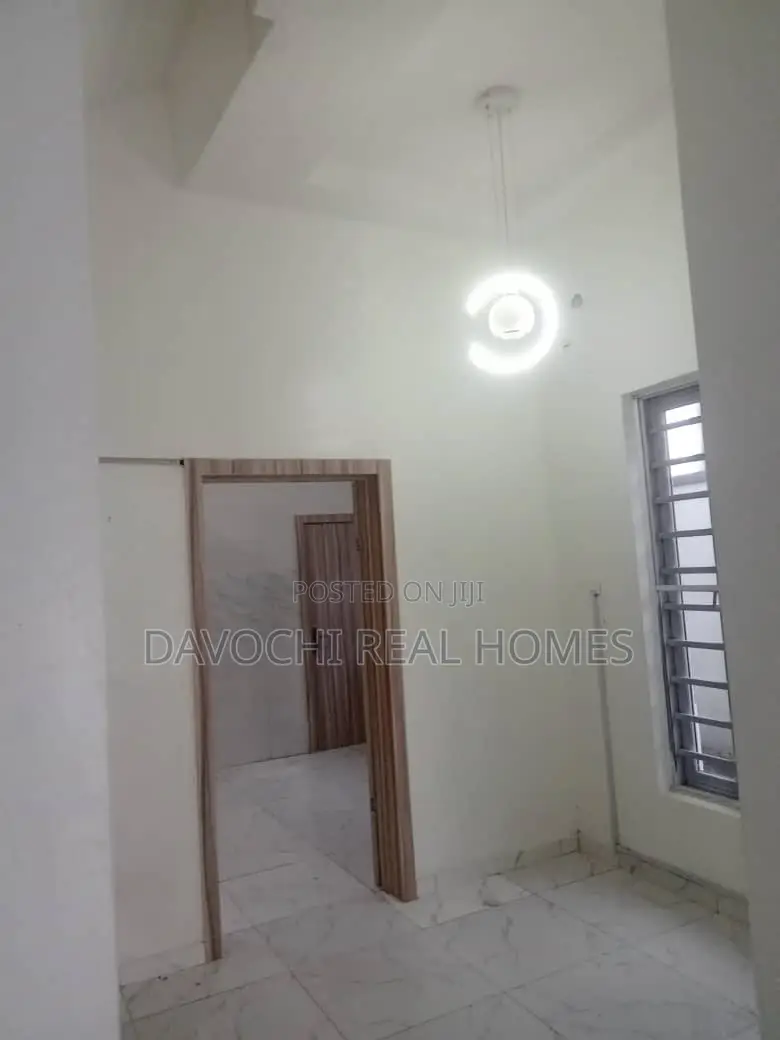 4bdrm Duplex in Orchid Road, Lekki for sale in Lekki