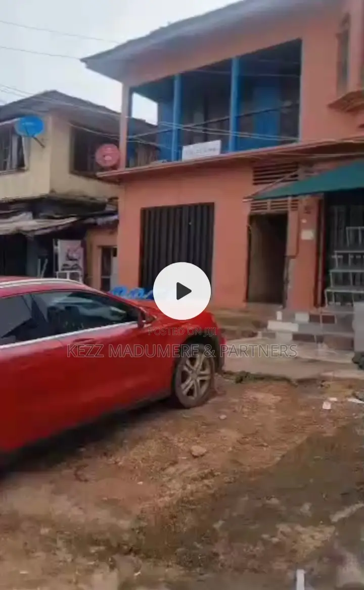8bdrm Duplex in Zik Avenue , Uwani , for sale in Enugu