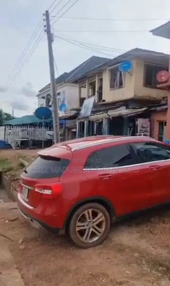 8bdrm Duplex in Zik Avenue , Uwani , for sale in Enugu