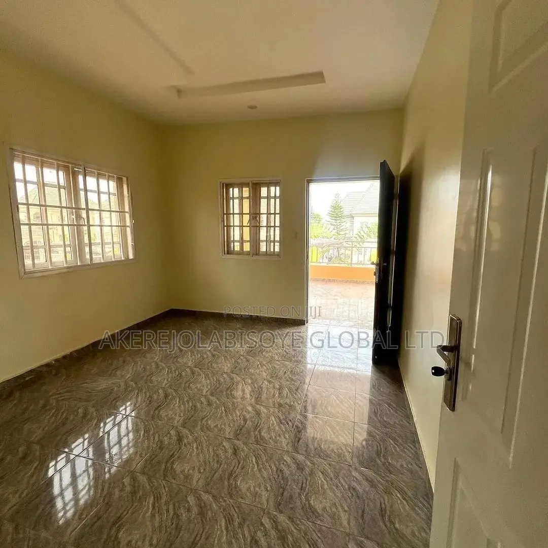 4bdrm Duplex in In An Estate for sale in Life Camp
