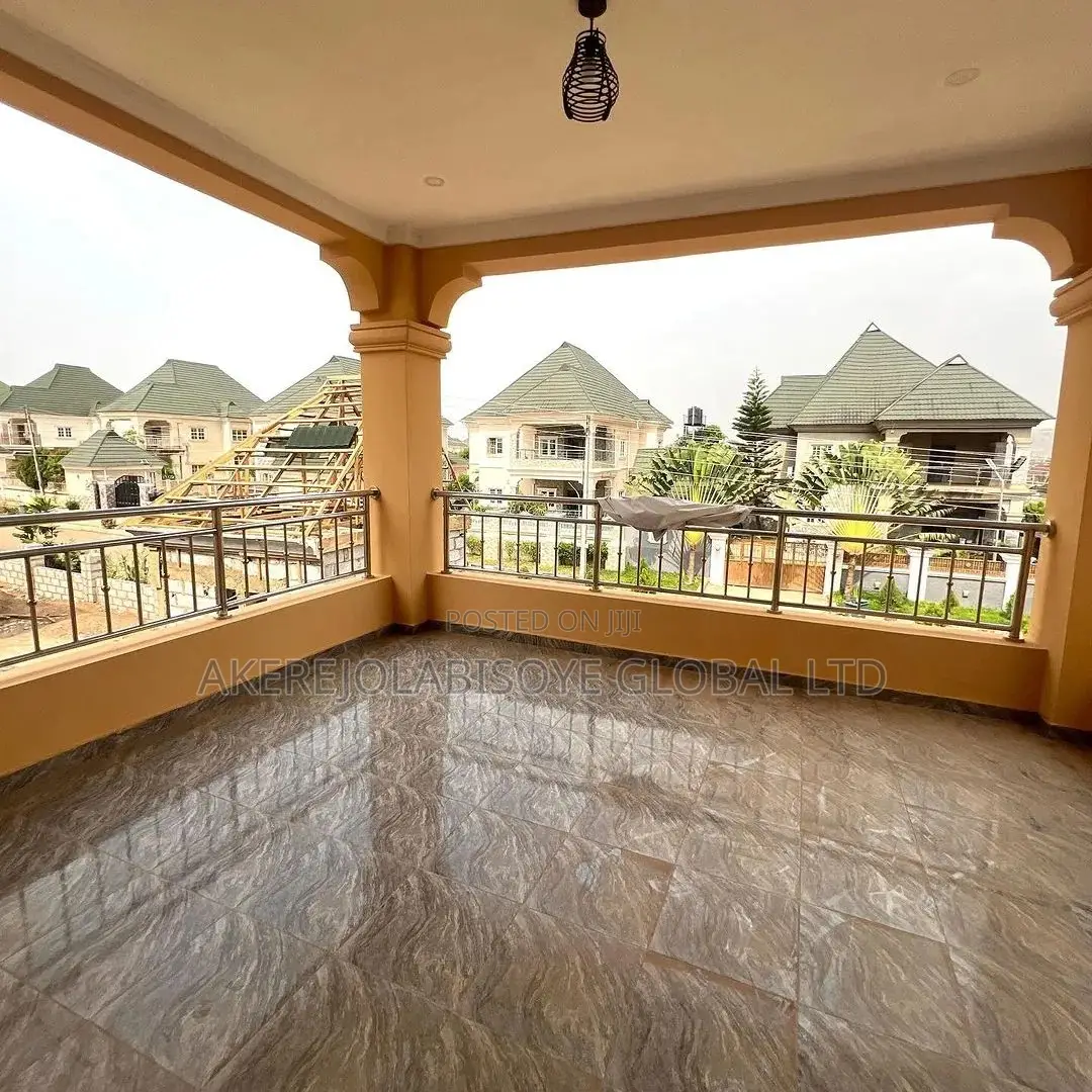 4bdrm Duplex in In An Estate for sale in Life Camp