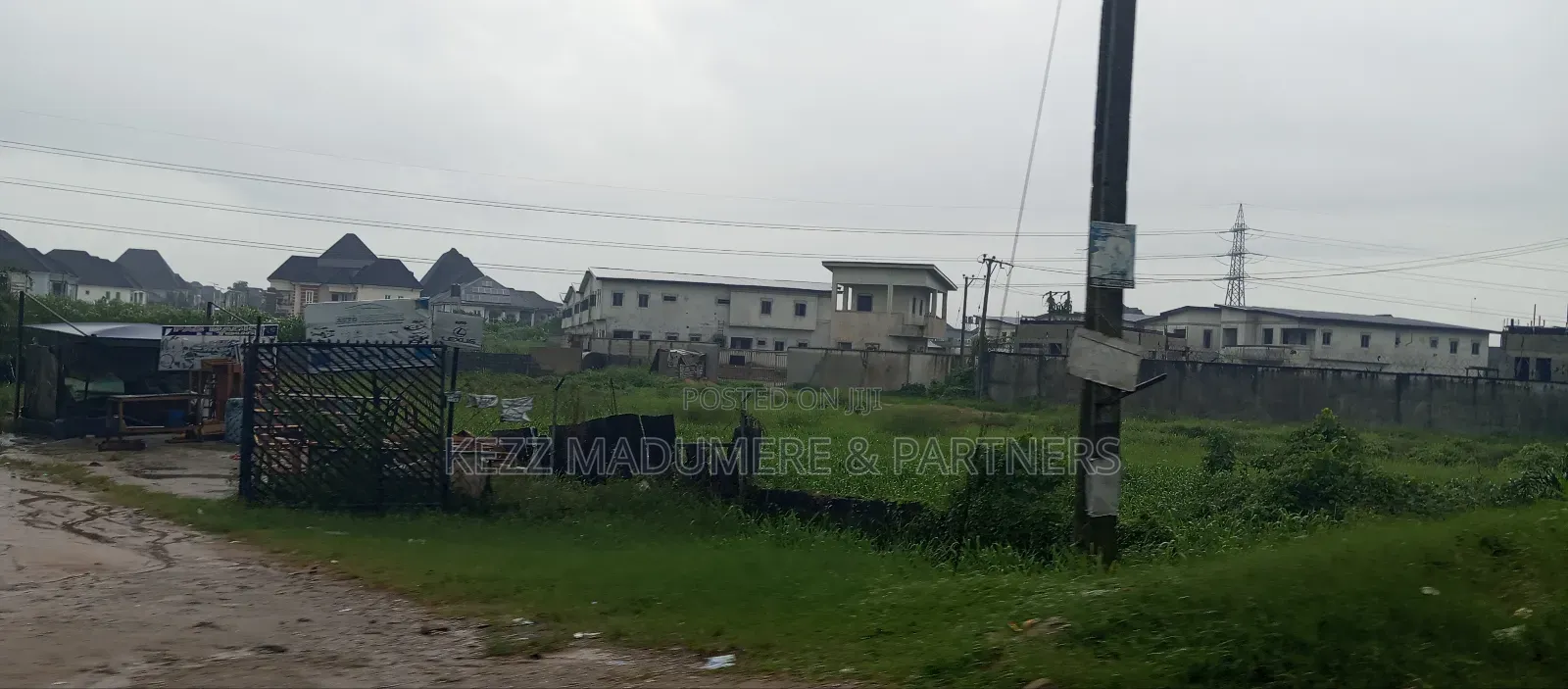 For Sale : 4 Plots at G.U.Aker Major Rd , Eliozu , Ph in Port-Harcourt