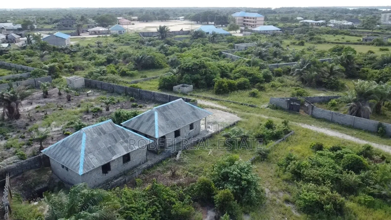6 Plots Distress Offer at Lekki Town in Eleko