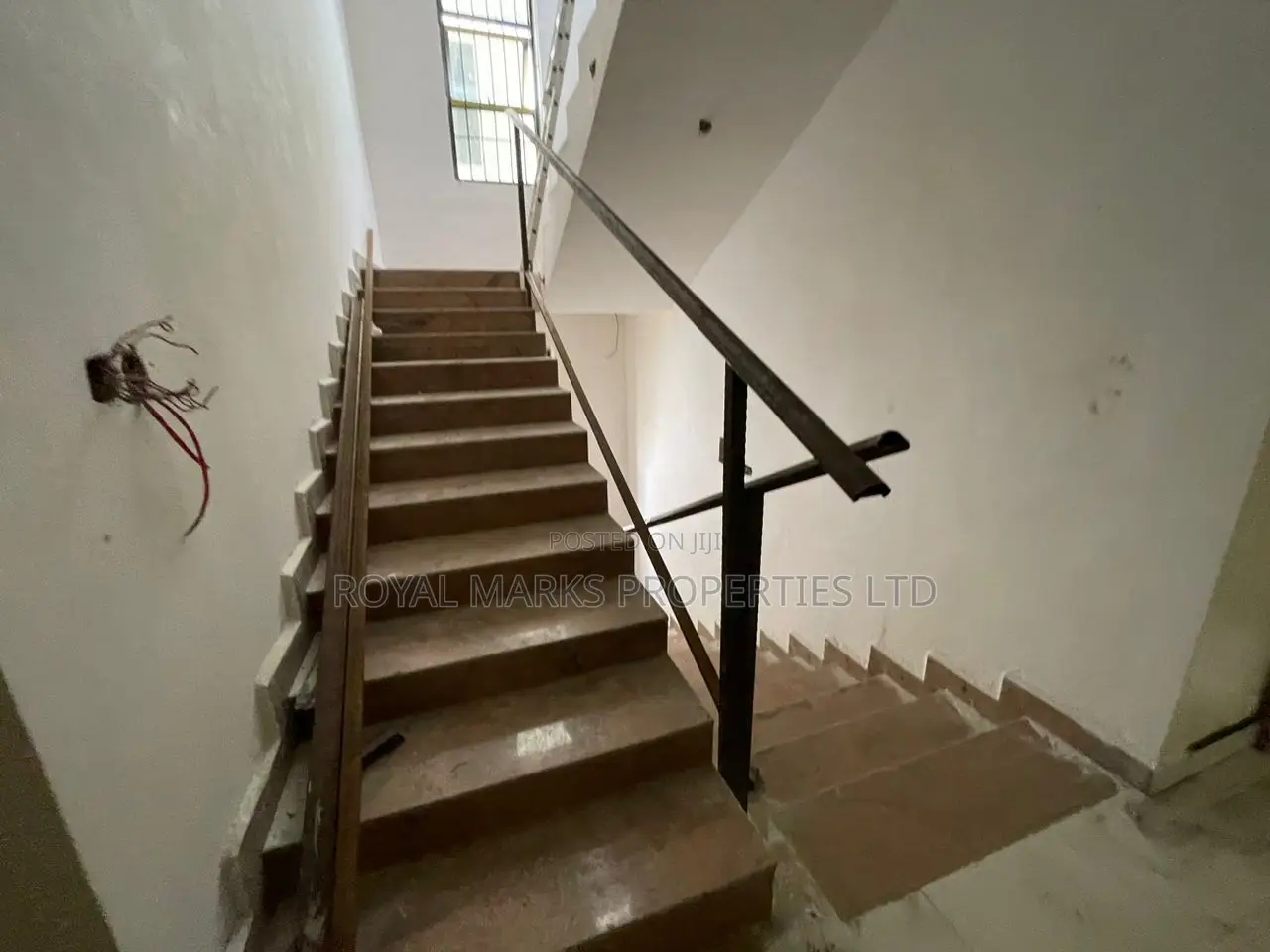 6bdrm Duplex in Jahi for sale in Jahi