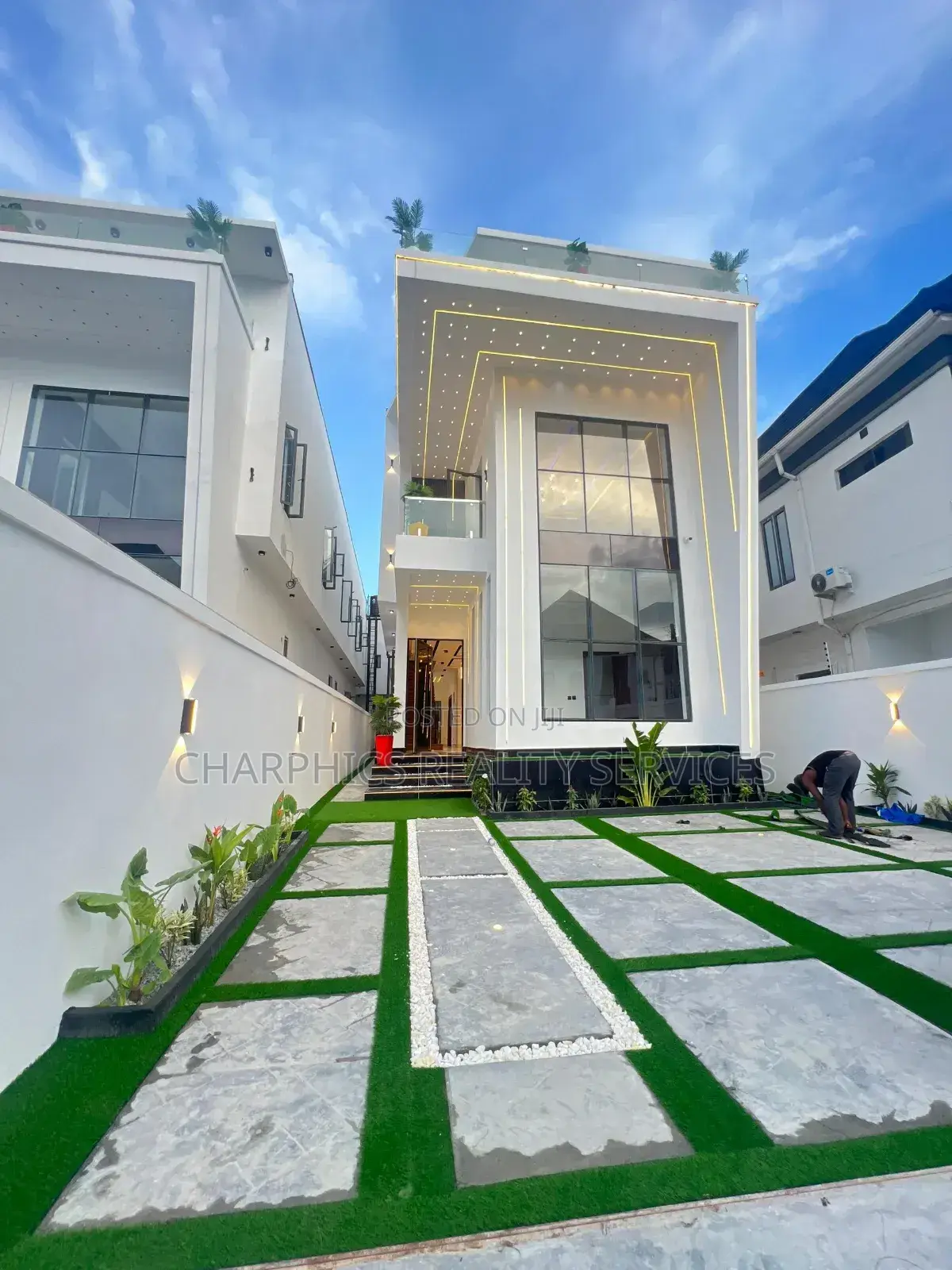 5bdrm Duplex in Ajah for sale in Ajah
