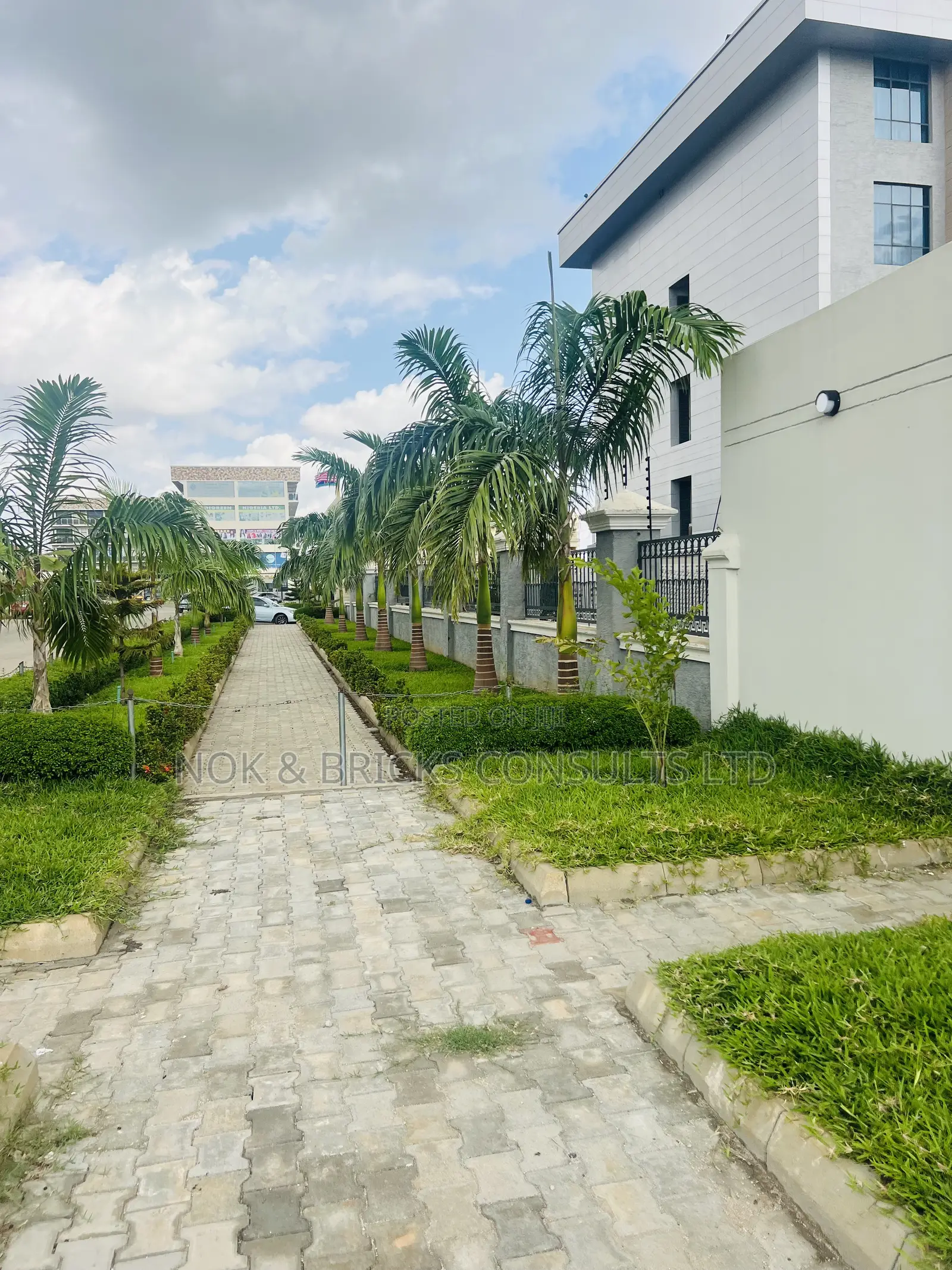 3bdrm Block of Flats in Presley Court, Wuye for sale in Wuye