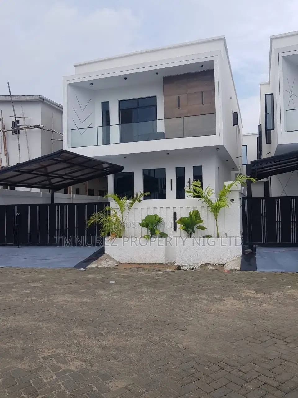 4bdrm Duplex in Orchid Road Zone 2, Lekki for sale in Lekki