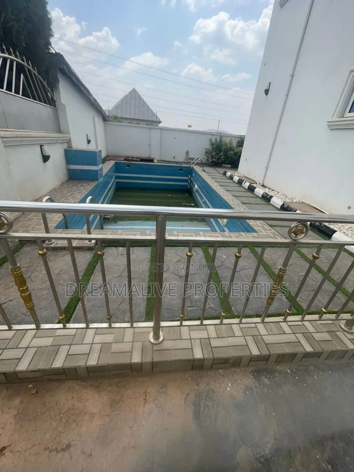 4bdrm Duplex in Dawaki for sale in Dawaki