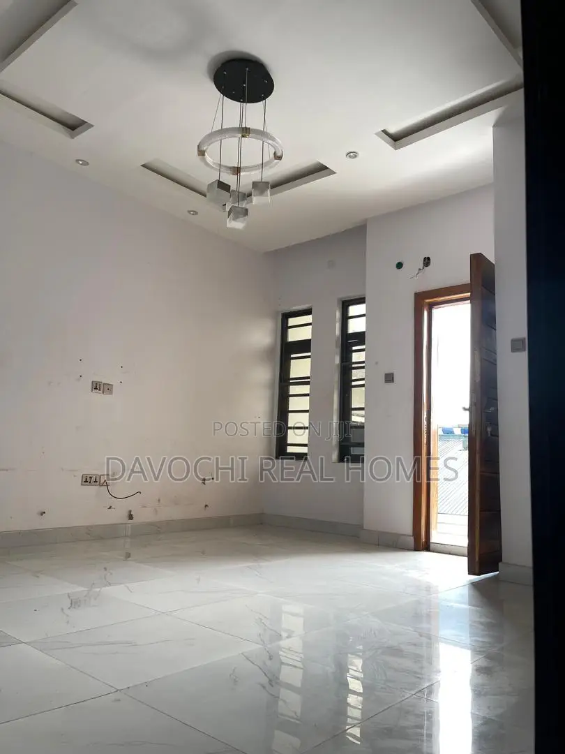 2bdrm Apartment in Abraham Adesanya., Ajah for rent in Ajah