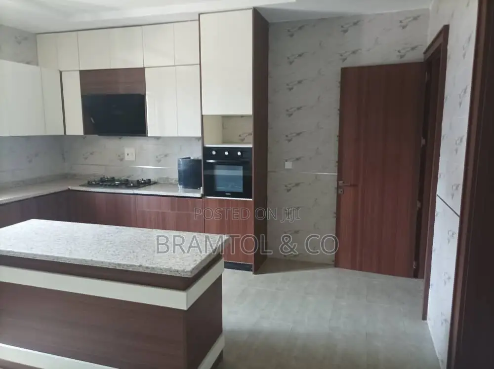 4bdrm Duplex in Wuye for rent in Wuye