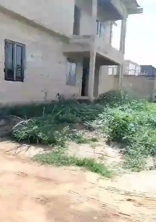 10bdrm Block of Flats in Benin City for sale in Benin City