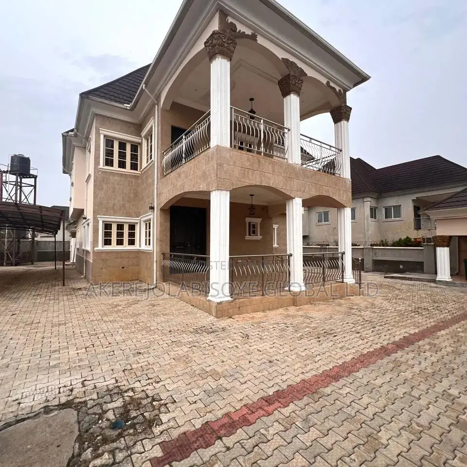 4bdrm Duplex in In An Estate Around for rent in Life Camp