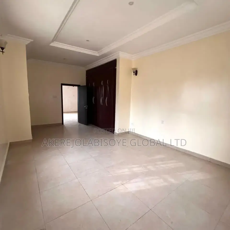 4bdrm Duplex in In An Estate Around for rent in Life Camp