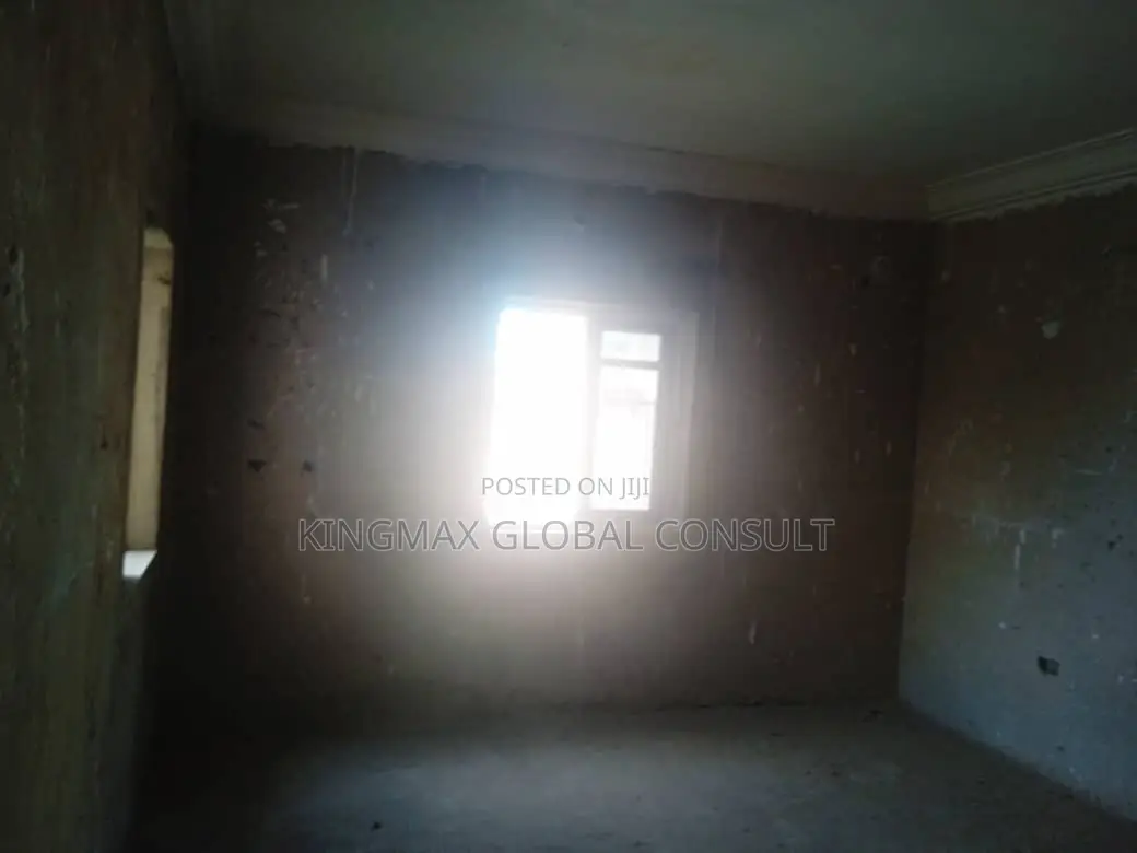 3bdrm Bungalow in Von Garden City, Lugbe District for sale in Lugbe District
